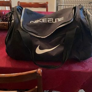 Nike Elite gym bag, black and white
